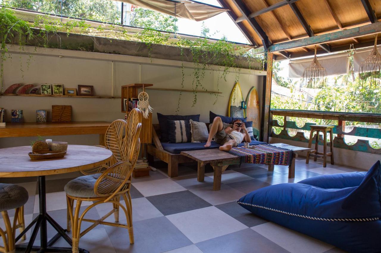 Seaside Tribe - Boutique Surf Stay & Retreat تاناه لوت المظهر الخارجي الصورة