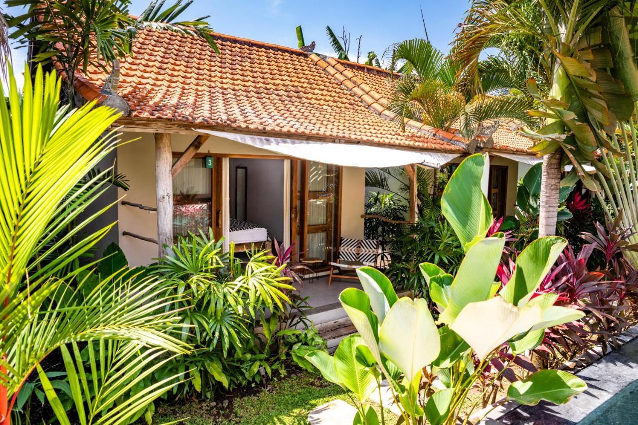 Seaside Tribe - Boutique Surf Stay & Retreat تاناه لوت المظهر الخارجي الصورة