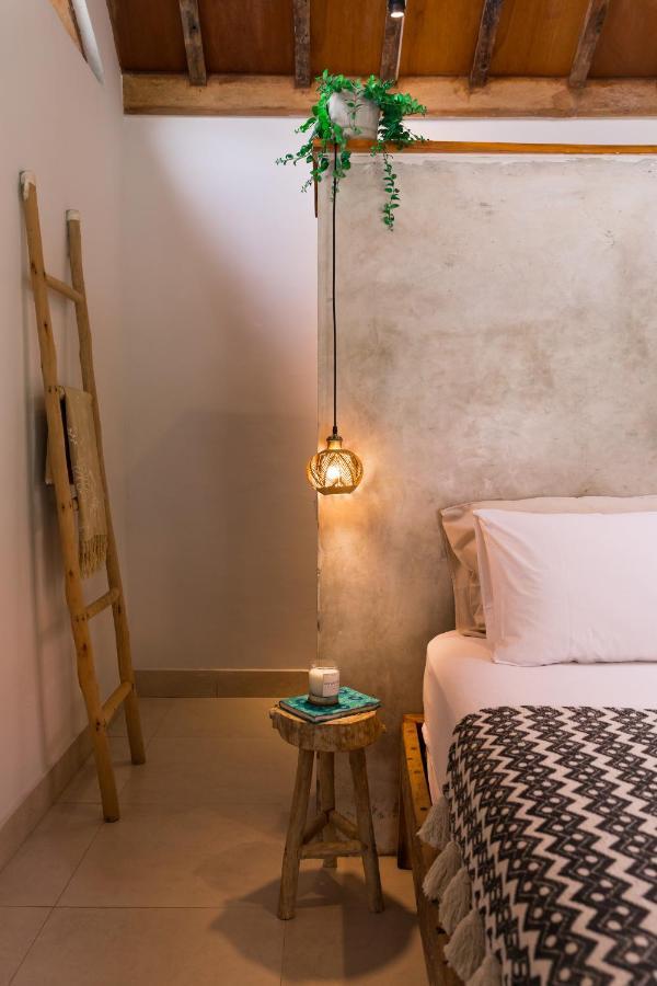 Seaside Tribe - Boutique Surf Stay & Retreat تاناه لوت المظهر الخارجي الصورة