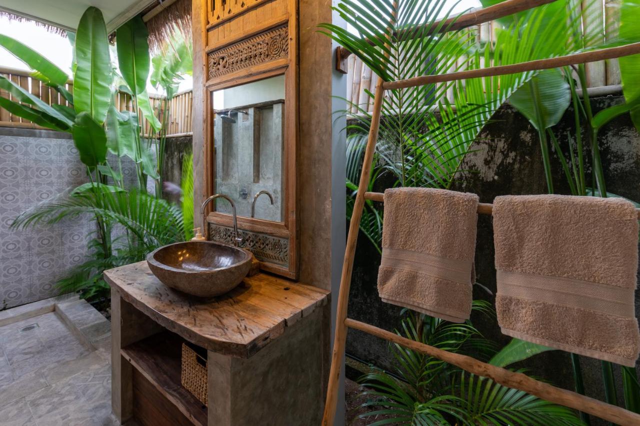 Seaside Tribe - Boutique Surf Stay & Retreat تاناه لوت المظهر الخارجي الصورة