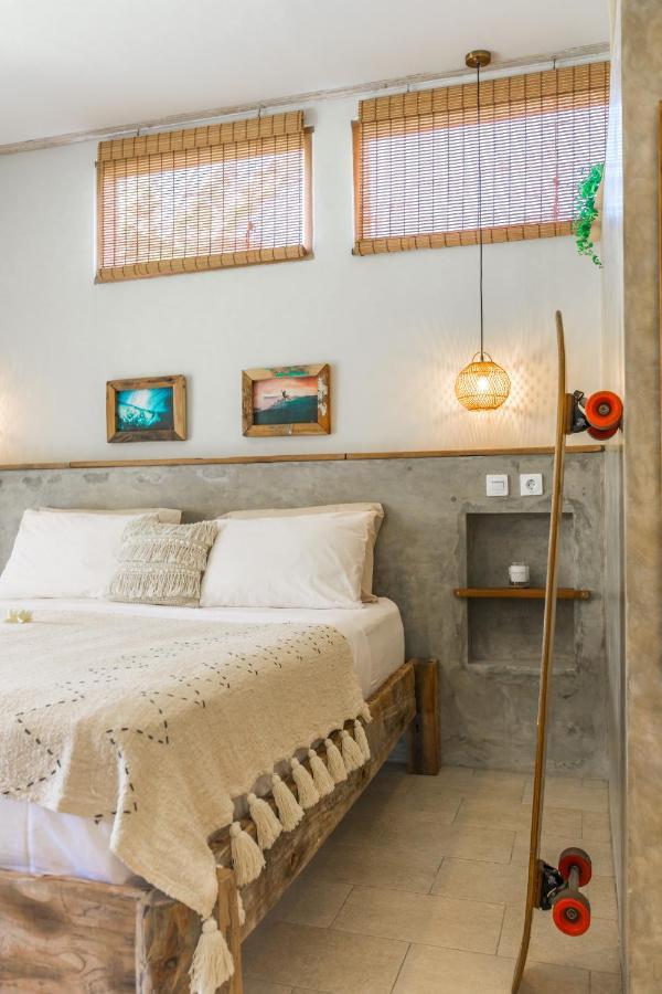 Seaside Tribe - Boutique Surf Stay & Retreat تاناه لوت المظهر الخارجي الصورة