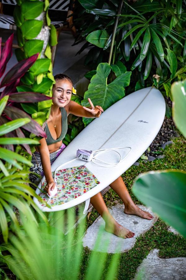 Seaside Tribe - Boutique Surf Stay & Retreat تاناه لوت المظهر الخارجي الصورة